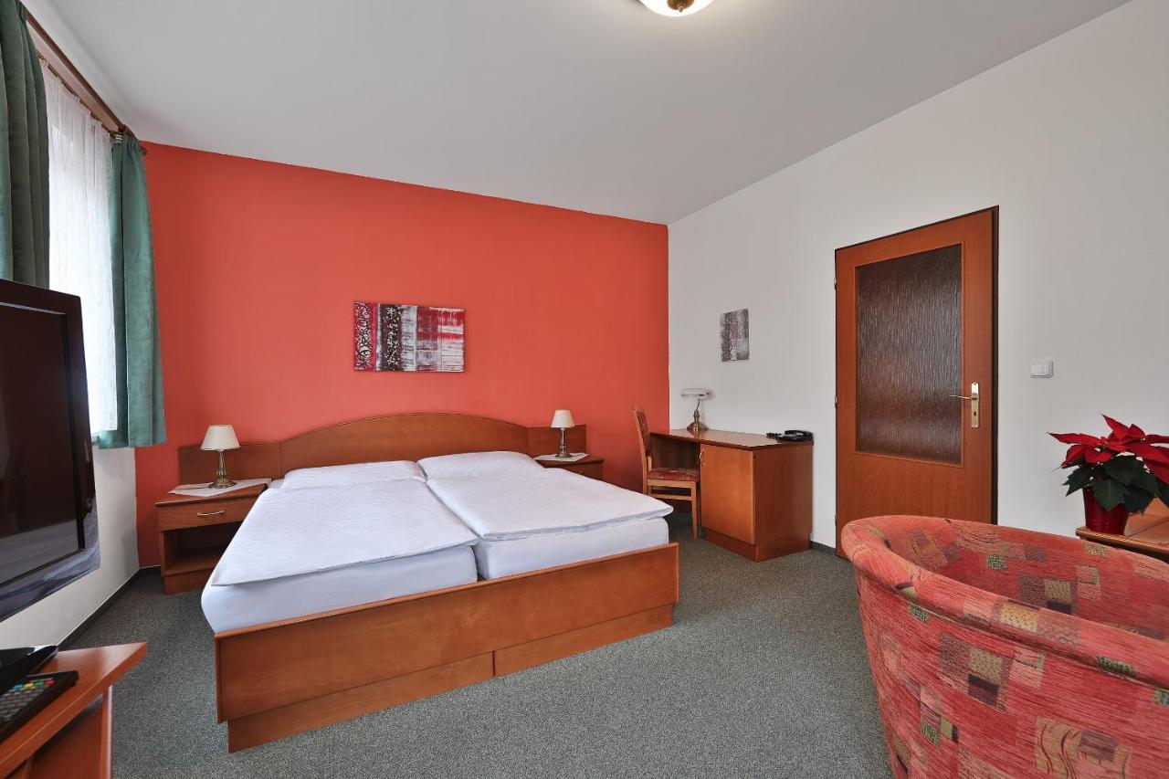 Otel Attic Prag