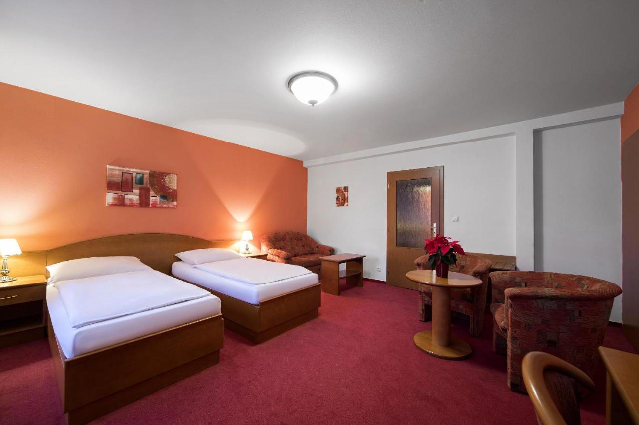 Attic Otel
